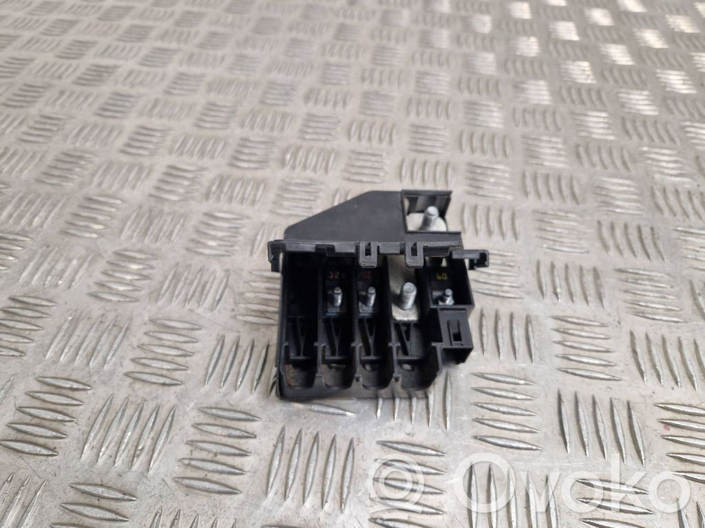 Ford Mondeo MK V Cableado positivo 