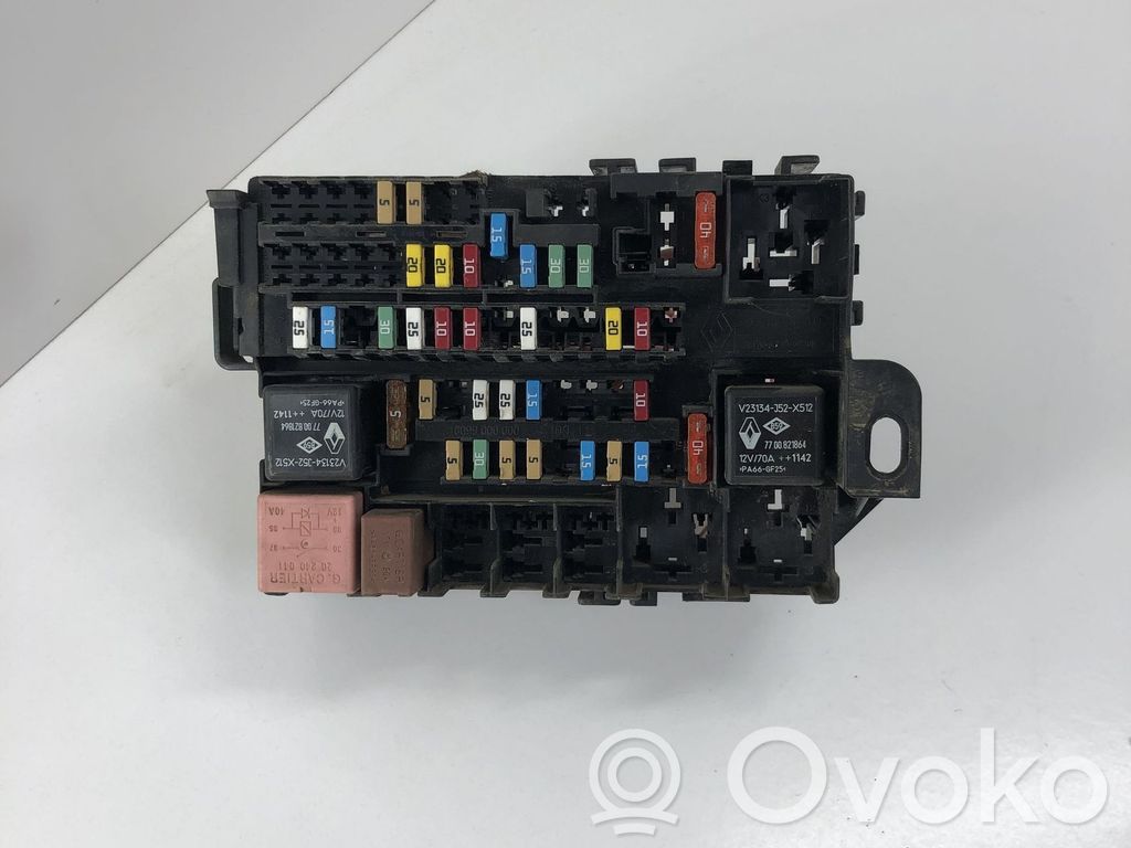 Renault Laguna III Módulo de fusible 