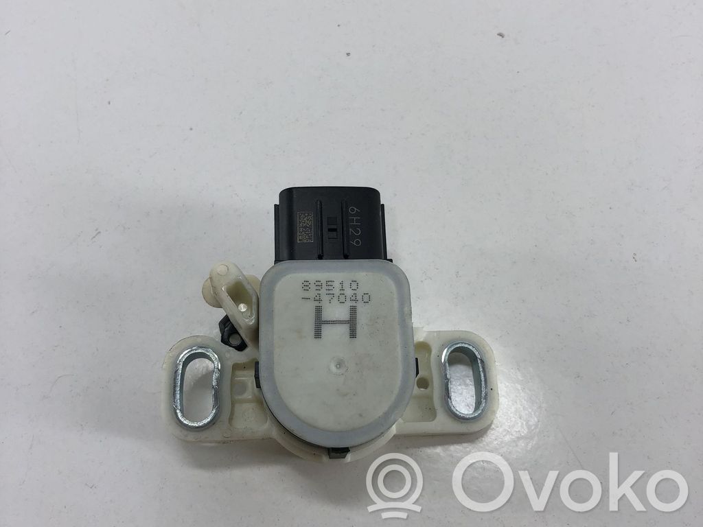 Toyota C-HR I Brake pedal sensor switch 