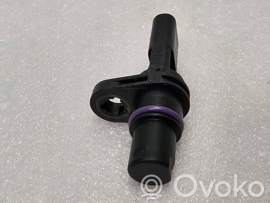 Volkswagen PASSAT B8 Camshaft position sensor 