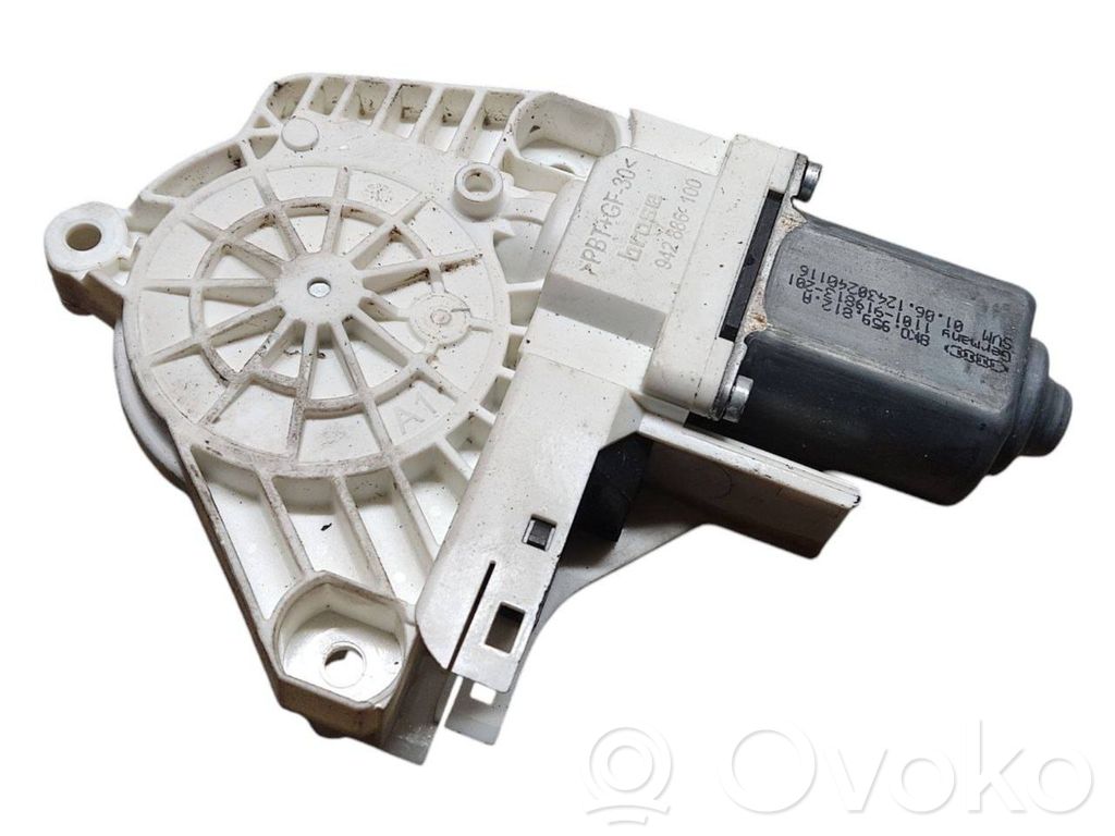 Skoda Yeti (5L) Front door window regulator motor 