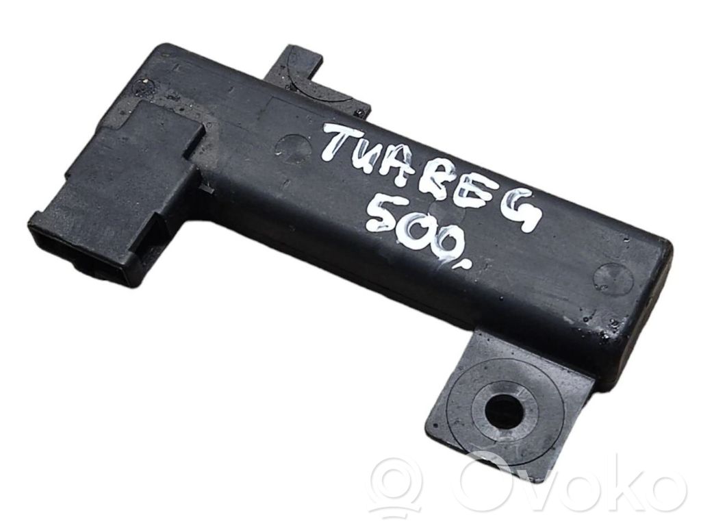 Volkswagen Touareg I Interior comfort aerial antenna 