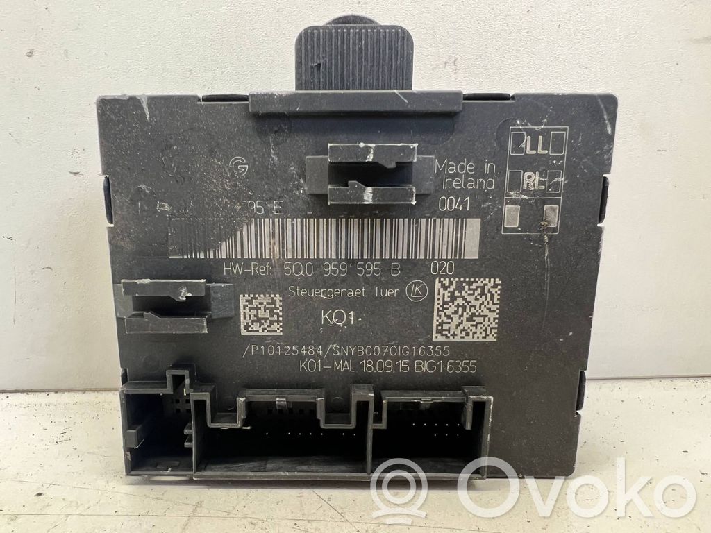 Volkswagen PASSAT B8 Unidad de control/módulo de la puerta 