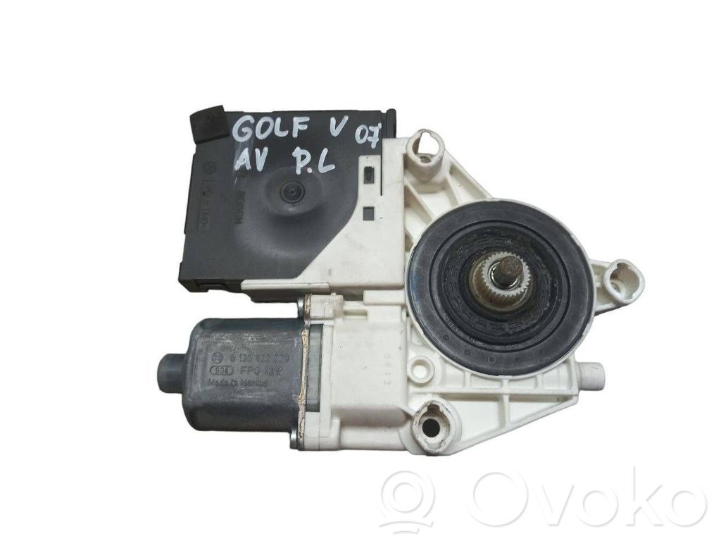 Silnik regulatora szyby drzwi przednich   1K0959701P,1K5837401AH,0130822229,1K0959793L