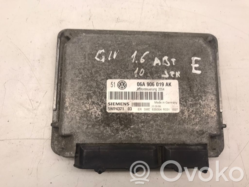 Audi A6 S6 C6 4F Engine control unit/module ECU 
