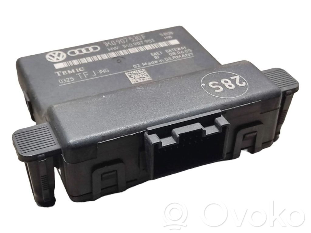 Volkswagen PASSAT B7 Gateway control module 