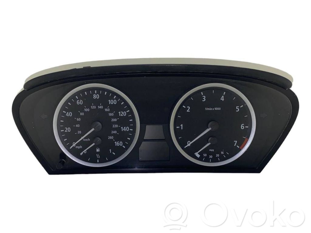 BMW 5 E60 E61 Nopeusmittari (mittaristo) 