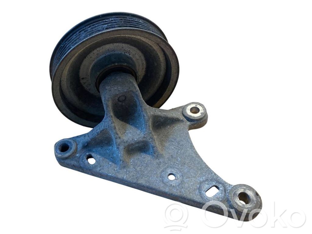 Peugeot Partner Mocowanie alternatora 