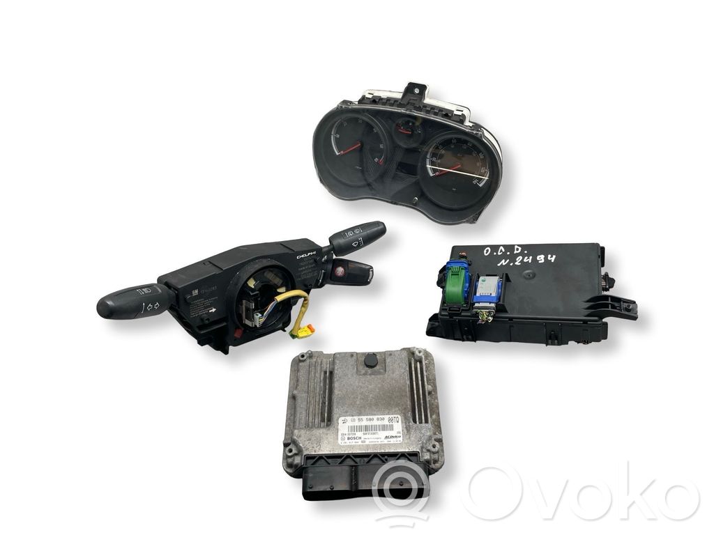 Opel Corsa D Juego de cerradura y set ECU del motor 