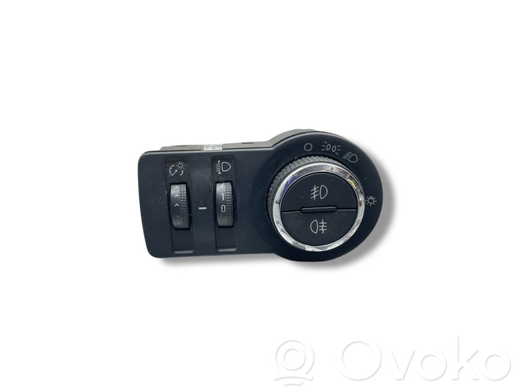 Opel Insignia A Interruptor de luz 