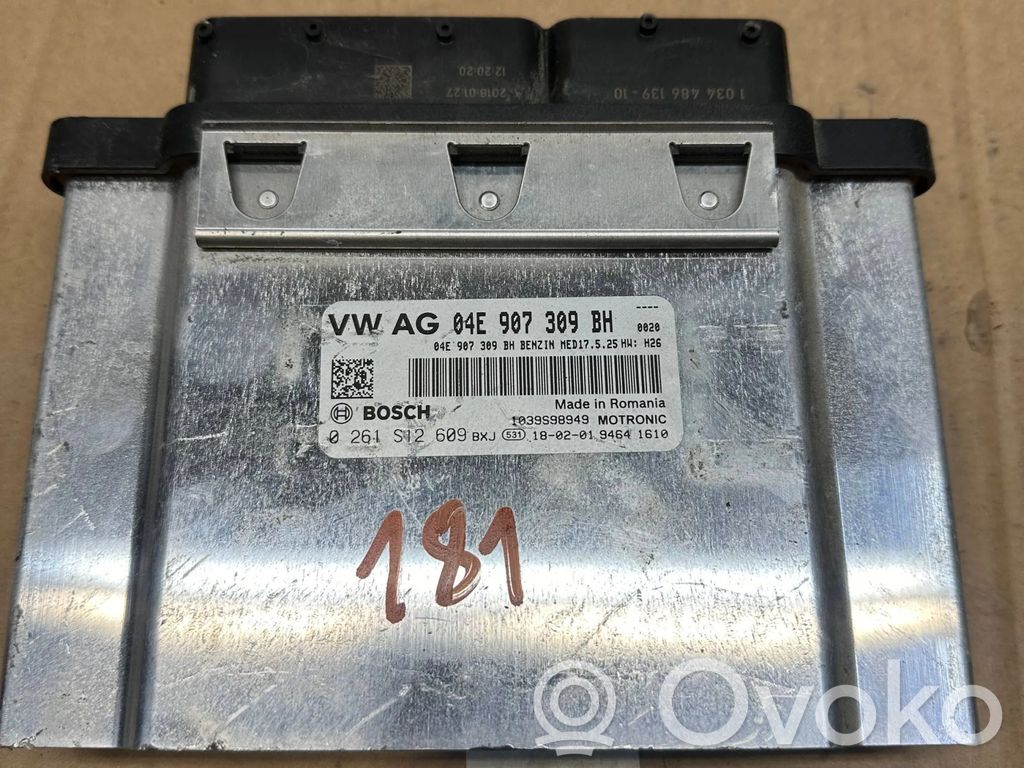 Volkswagen Golf VII Engine control unit/module 