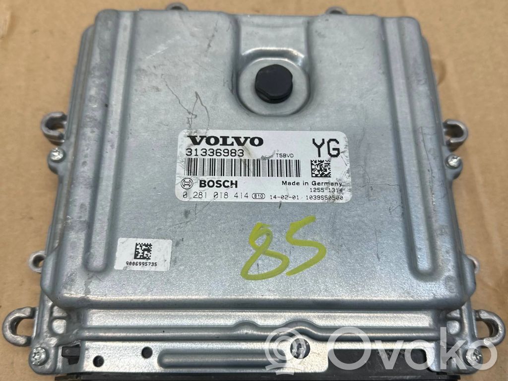 Volvo V40 Engine control unit/module 