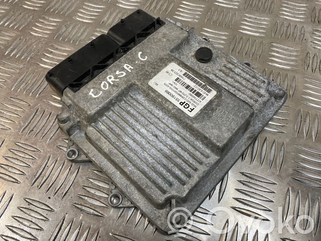 Opel Corsa C Unidad de control/módulo del motor 