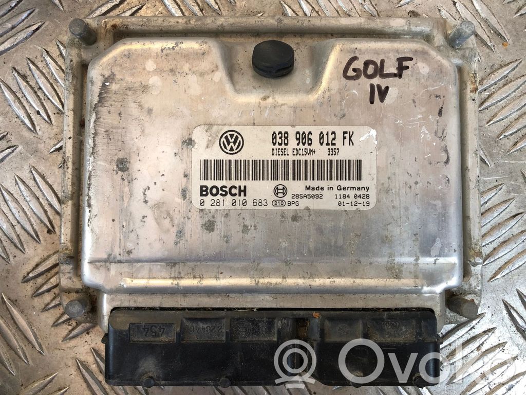 Volkswagen Golf IV Engine control unit/module 
