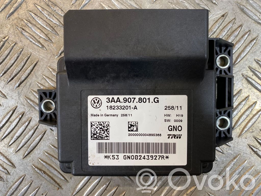 Volkswagen PASSAT B7 Module de commande de frein à main 