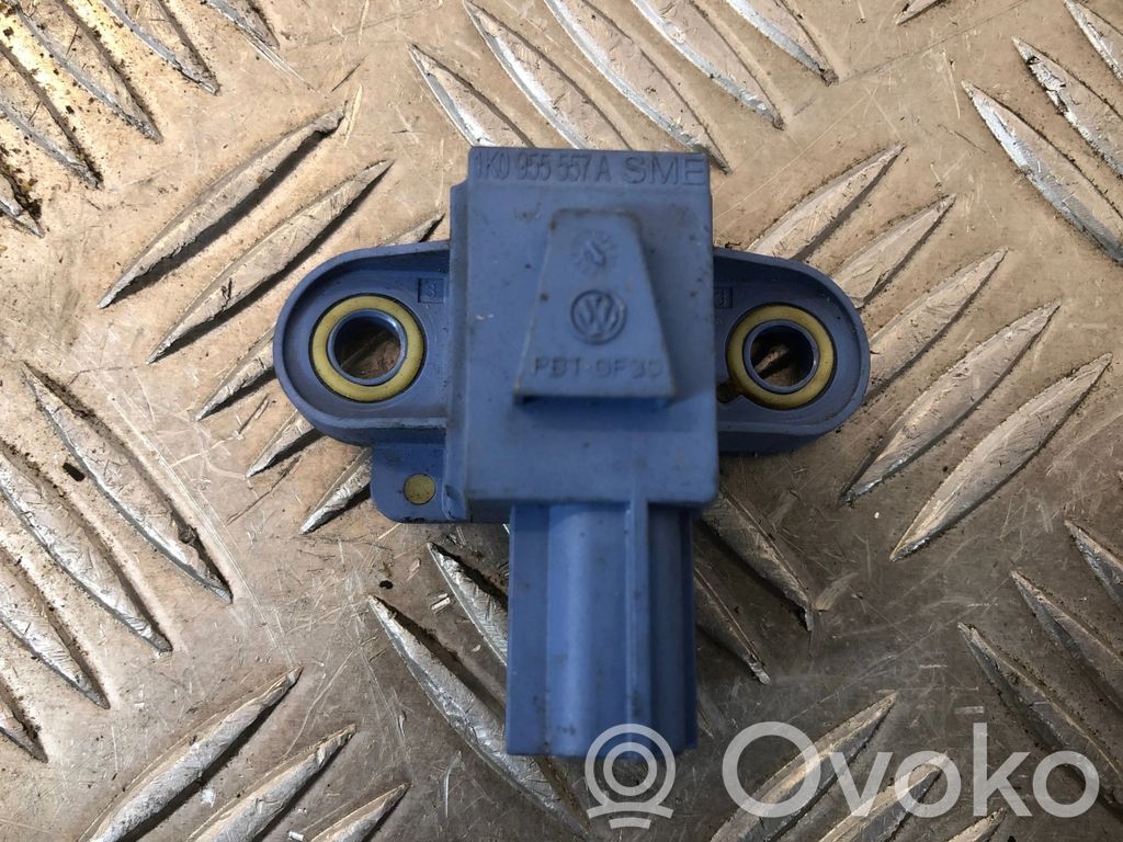 Volkswagen Golf V Senzor impact/declanșare airbag 
