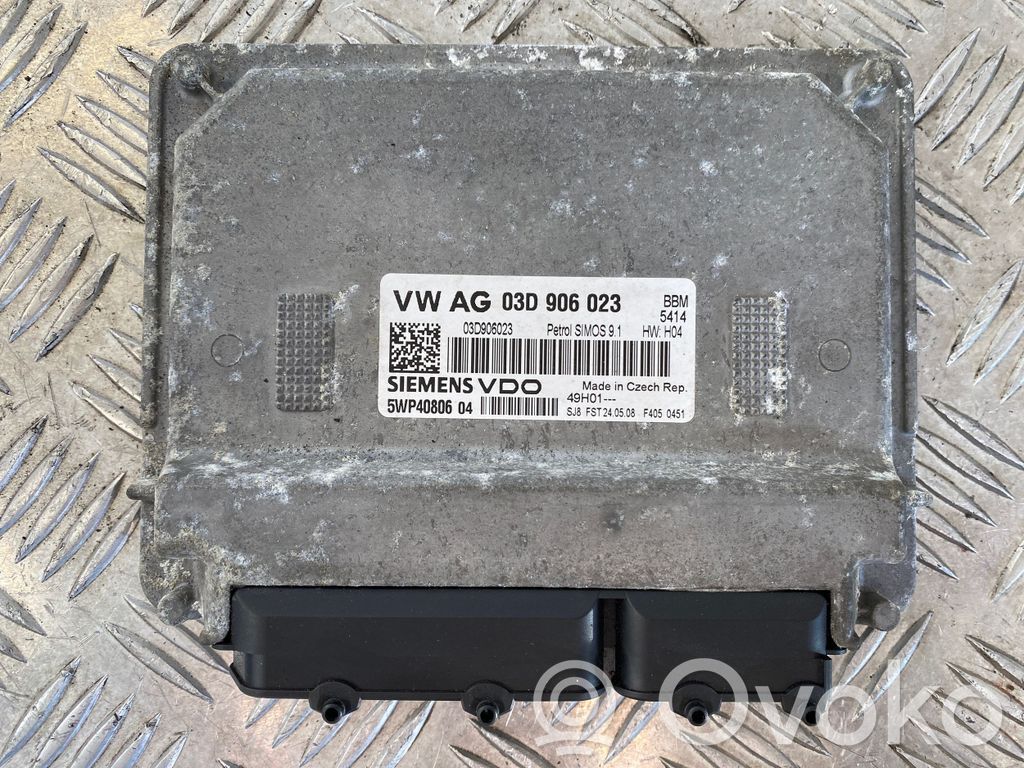 Sterownik / Moduł ECU   03D906023,5WP408060