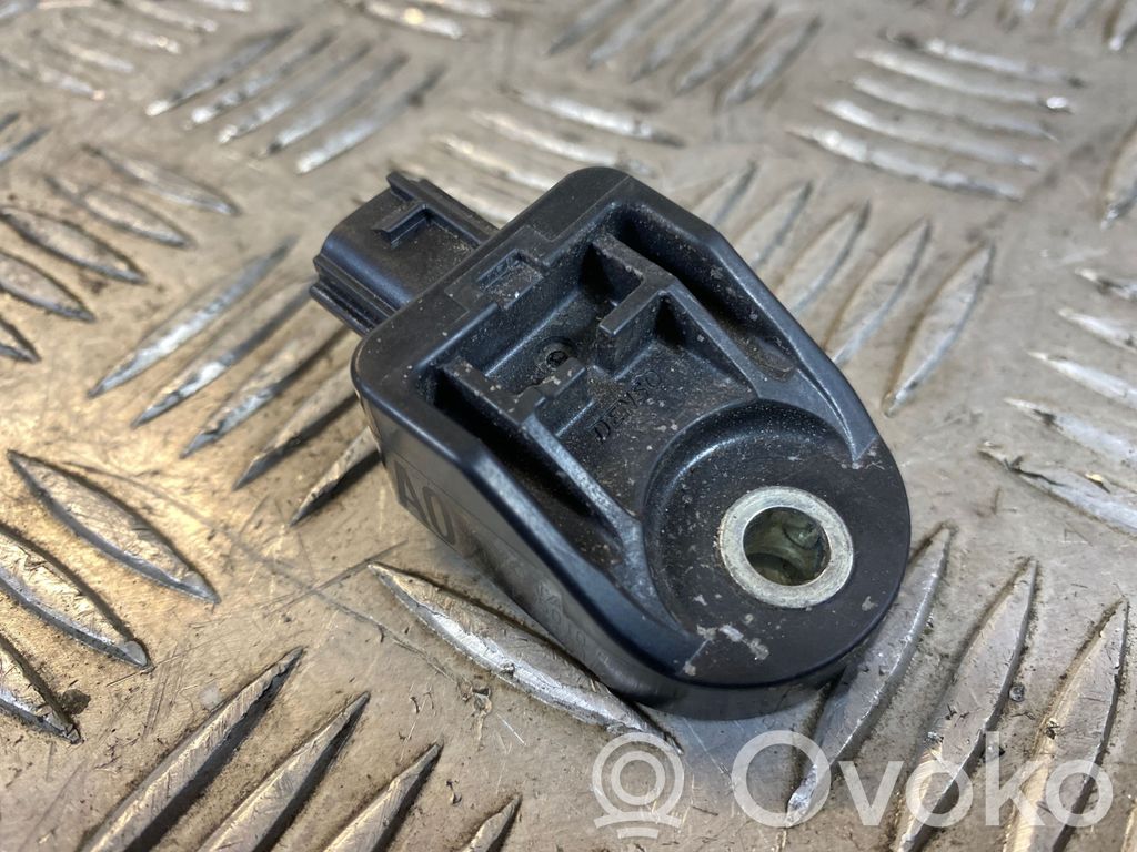 Lexus CT 200H Airbagsensor Crashsensor Drucksensor 