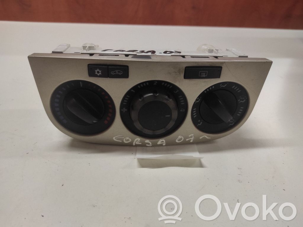 Opel Corsa D Centralina del climatizzatore 