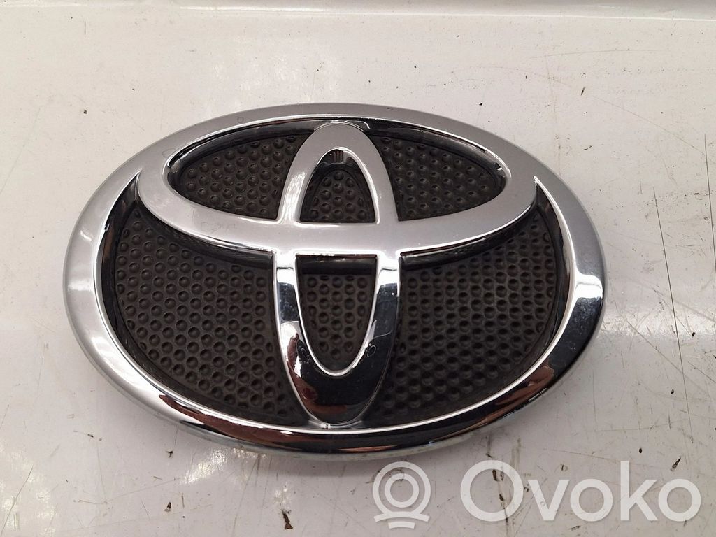 Toyota Corolla Verso AR10 Mostrina con logo/emblema della casa automobilistica 