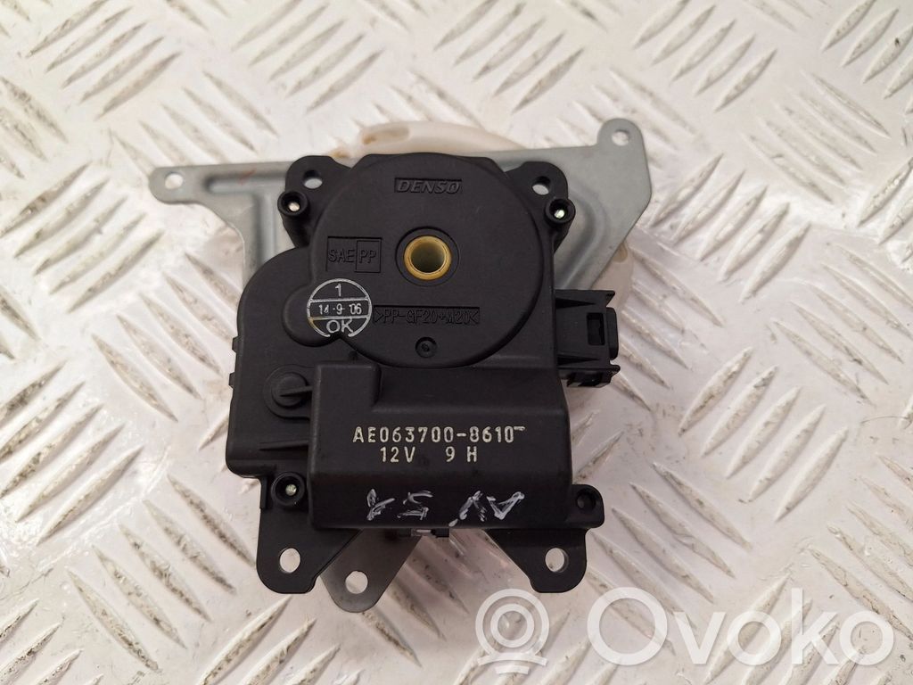 Toyota Avensis T250 Motorino attuatore aria 