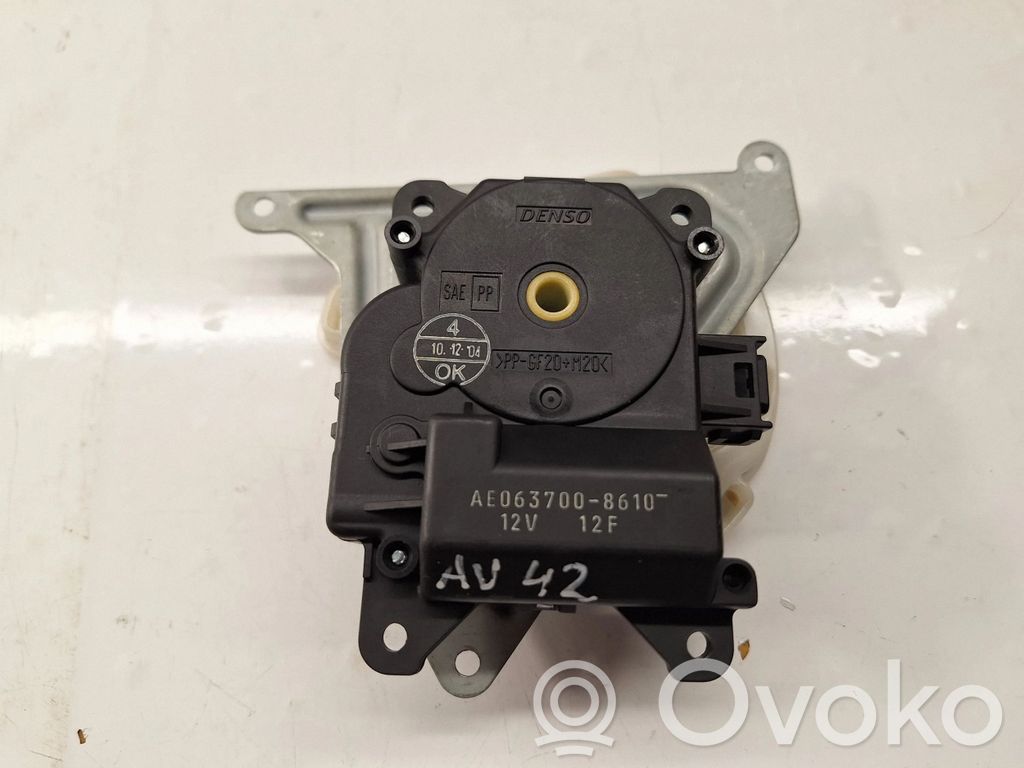 Toyota Avensis T250 Motor/actuator clapetă aer 