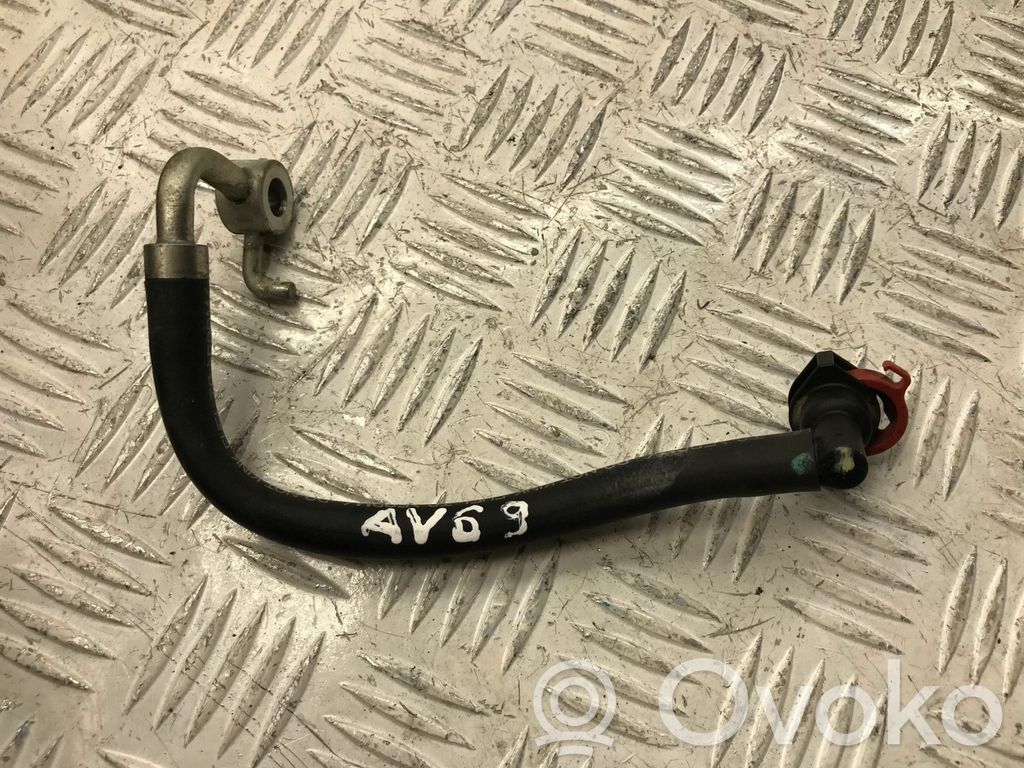 Toyota Avensis T250 Conductă alimentare injectoare 