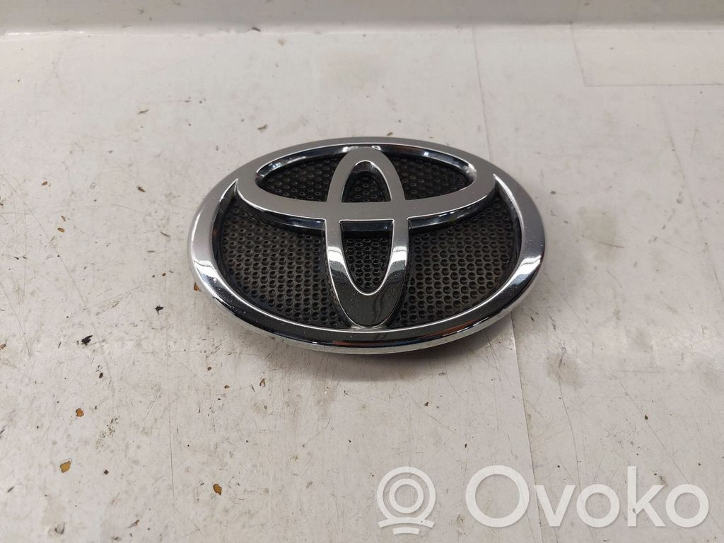 Toyota Corolla Verso AR10 Mostrina con logo/emblema della casa automobilistica 