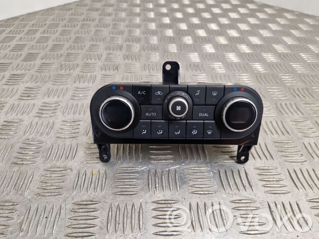 Nissan Qashqai+2 Unitate control climatizare 