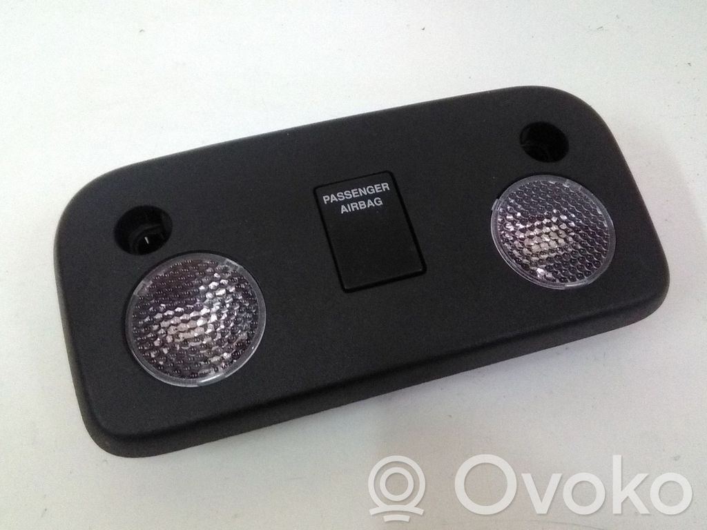 Ford Mustang VI Rivestimento della console di illuminazione installata sul rivestimento del tetto