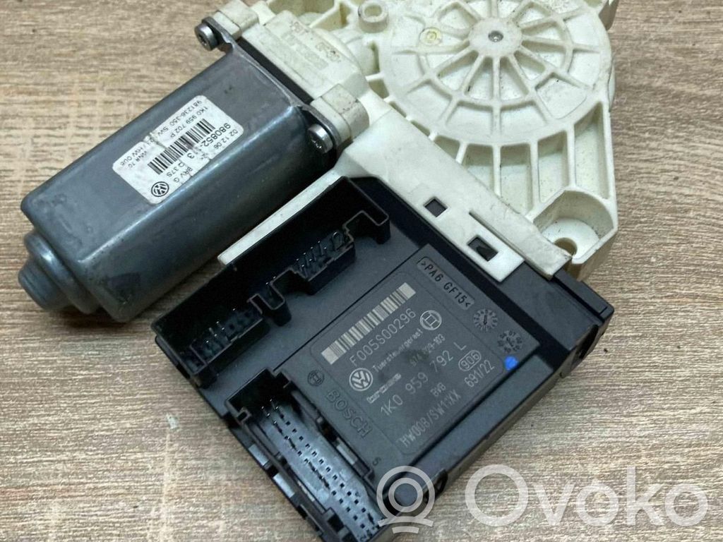Volkswagen PASSAT B6 Motor del regulador de la ventanilla de la puerta delantera