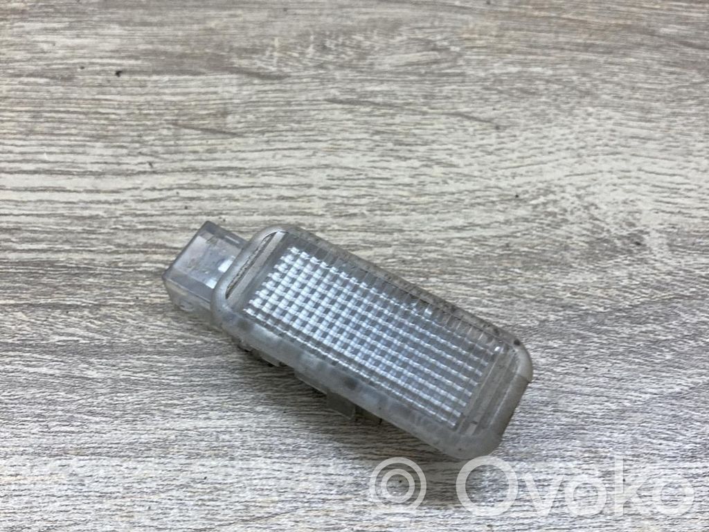 Audi A4 S4 B7 8E 8H Autre éclairage intérieur 