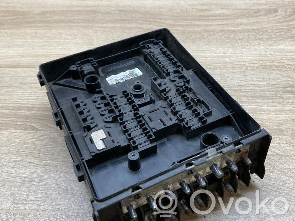 Volkswagen Golf V Módulo de fusible 