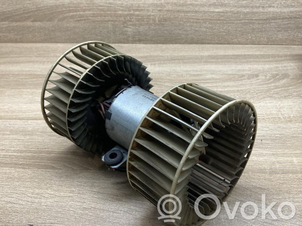 BMW 5 E39 Pečiuko ventiliatorius/ putikas 
