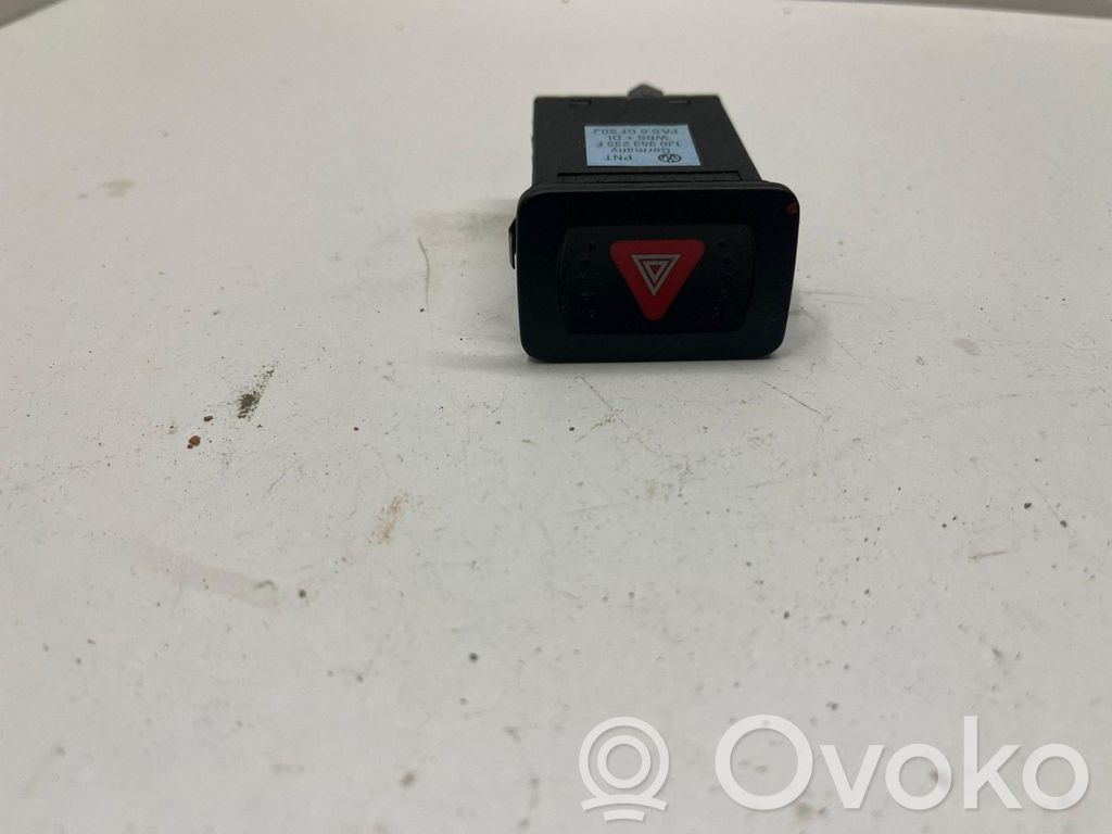 Volkswagen Touran I Botón interruptor de luz de peligro