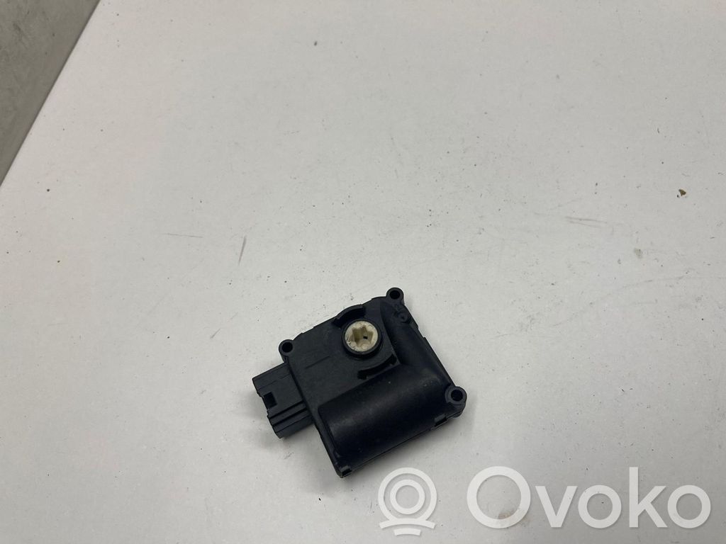 Audi A6 S6 C6 4F Stellmotor Heizung Klima 