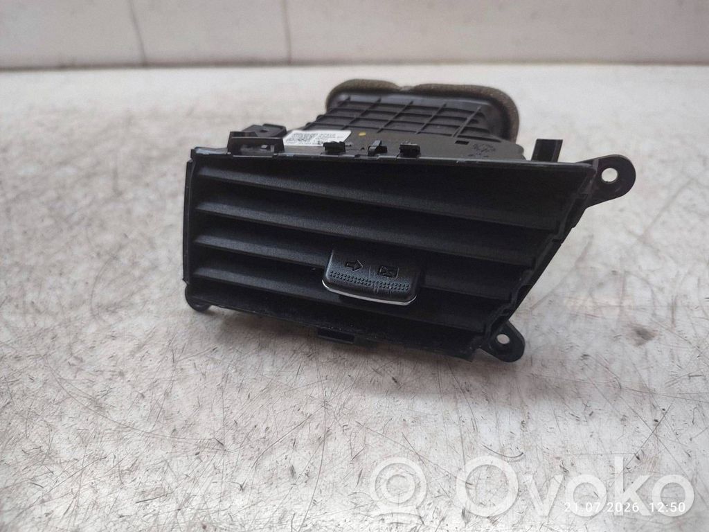 KIA Ceed Garniture, panneau de grille d'aération latérale