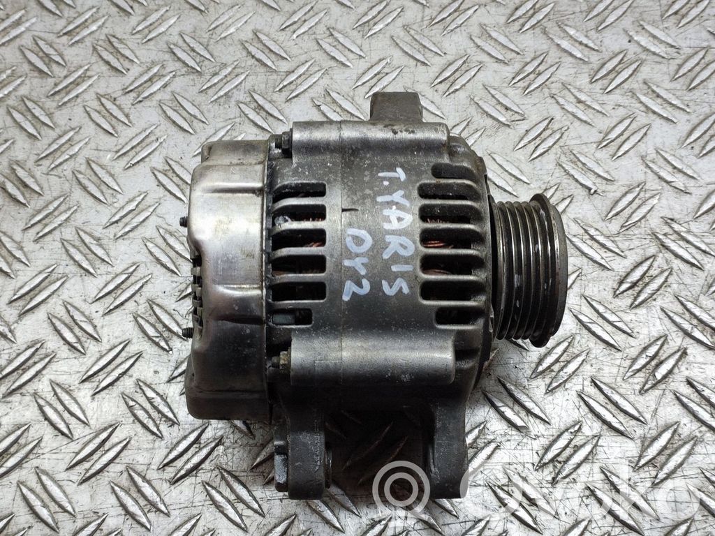 Toyota Yaris Generatore/alternatore