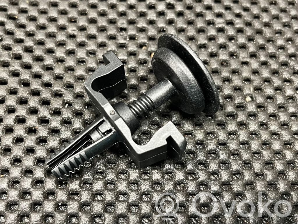 Mercedes-Benz C AMG W205 Suport radiator 