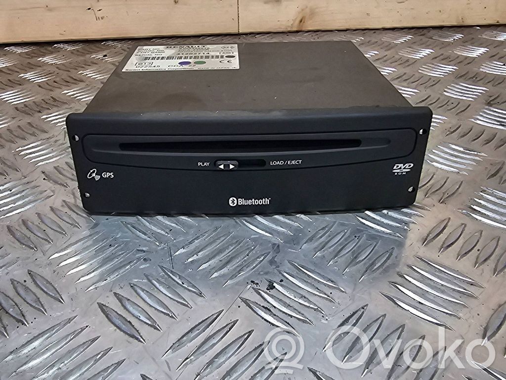 Renault Laguna II Navigaatioyksikkö CD/DVD-soitin 
