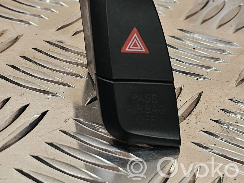 Audi A4 S4 B8 8K Botón interruptor de luz de peligro