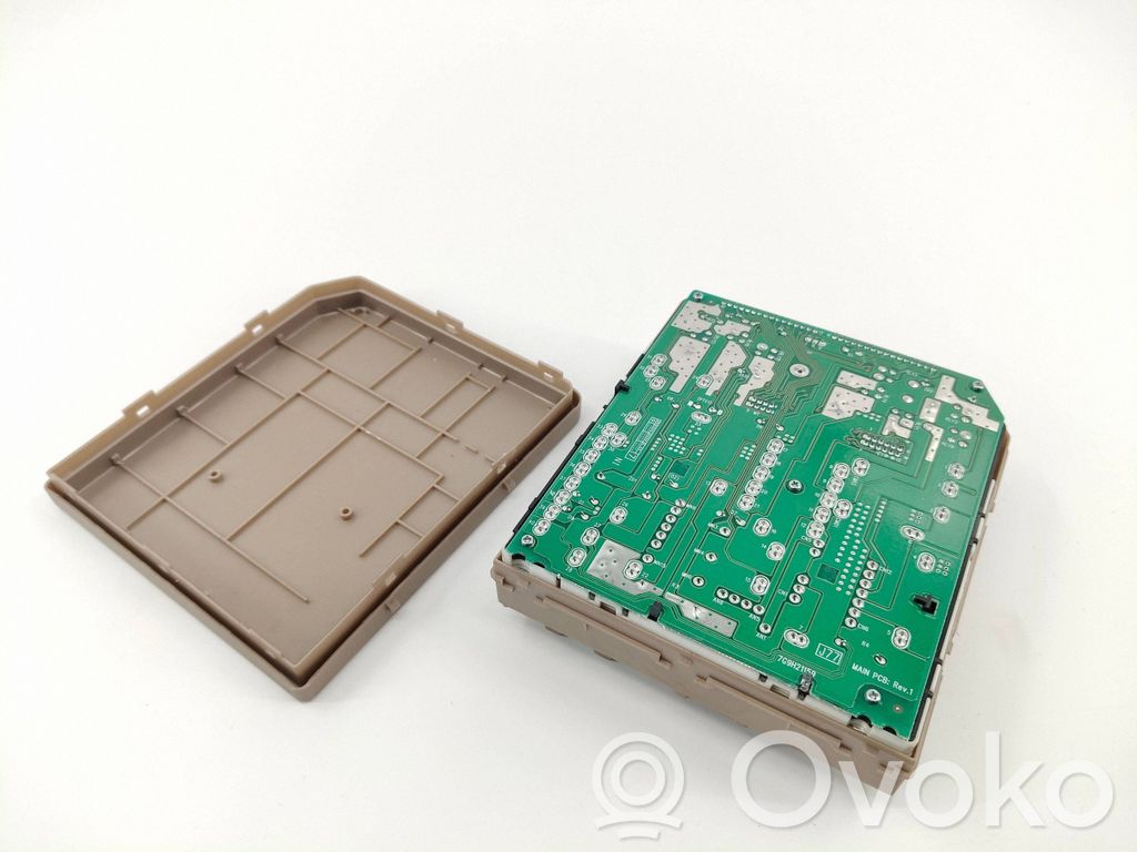 Renault Clio III Module de fusibles