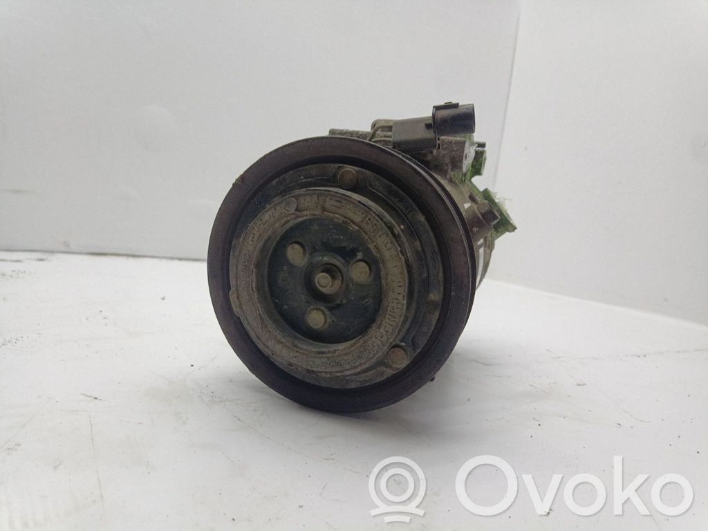 Hyundai i30 Ilmastointilaitteen kompressorin pumppu (A/C)