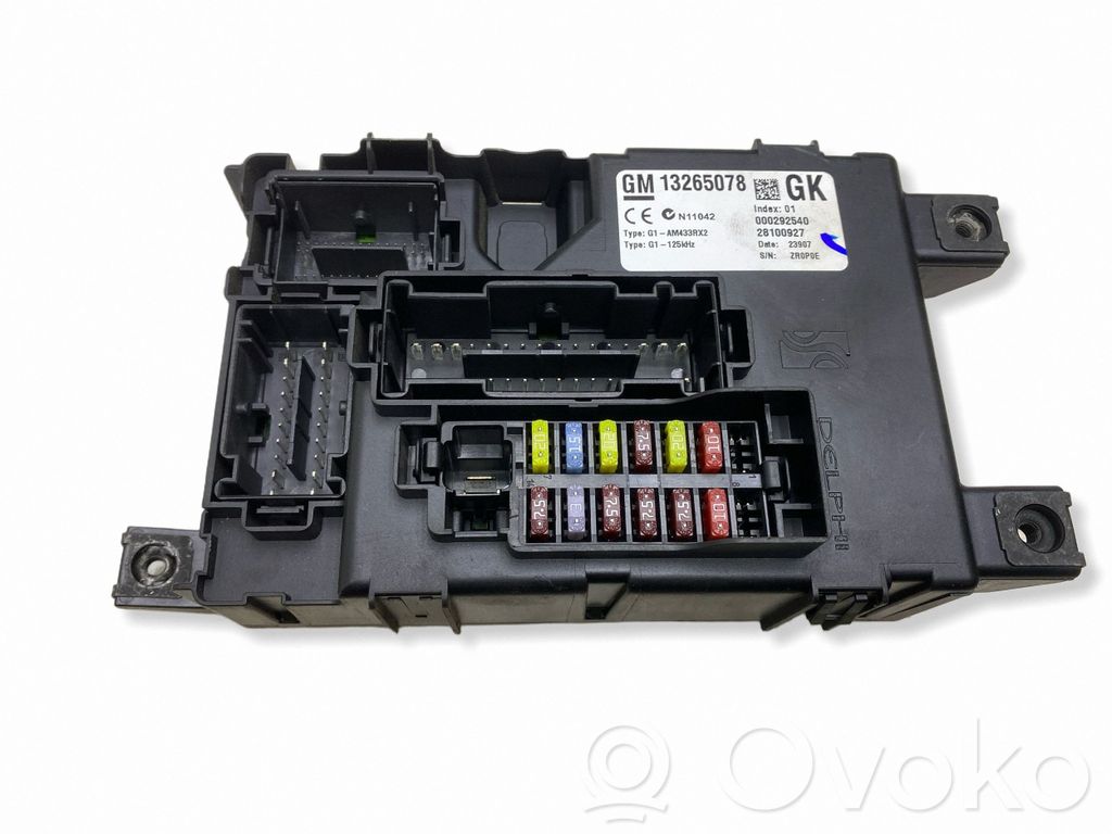 Opel Corsa D Modul siguranțe 
