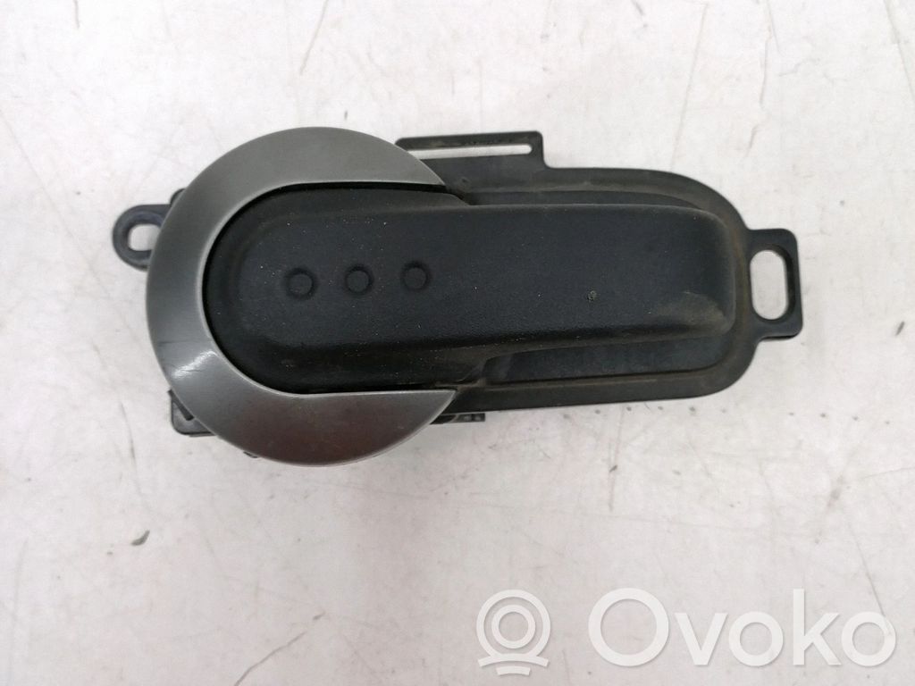 Nissan Note (E11) Rivestimento della maniglia interna per portiera posteriore