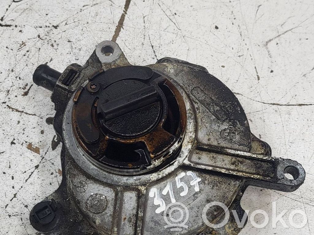 Audi A4 S4 B7 8E 8H Pompe à vide