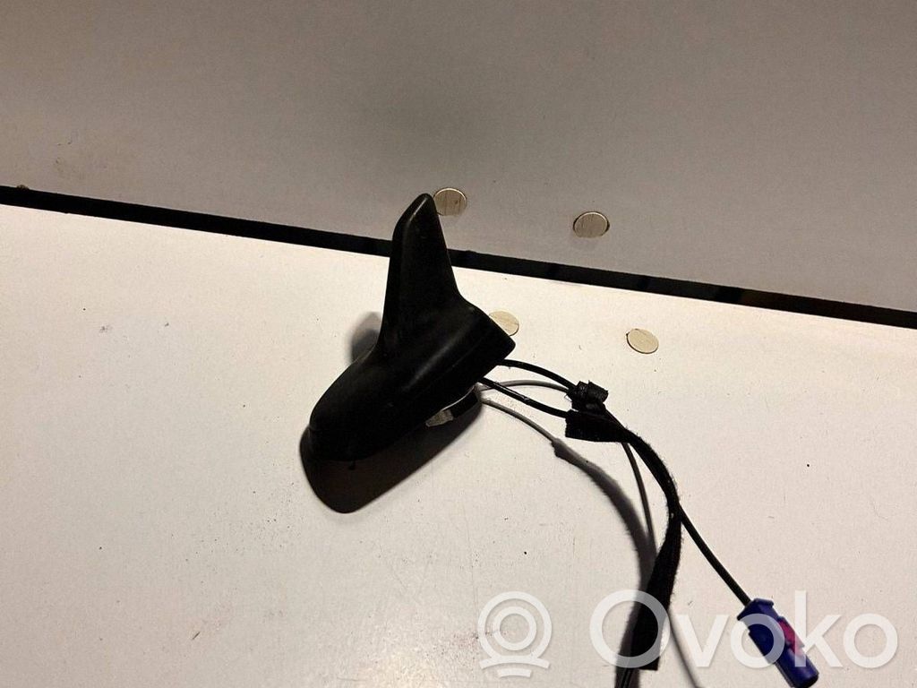 Audi A4 S4 B8 8K Radion antenni