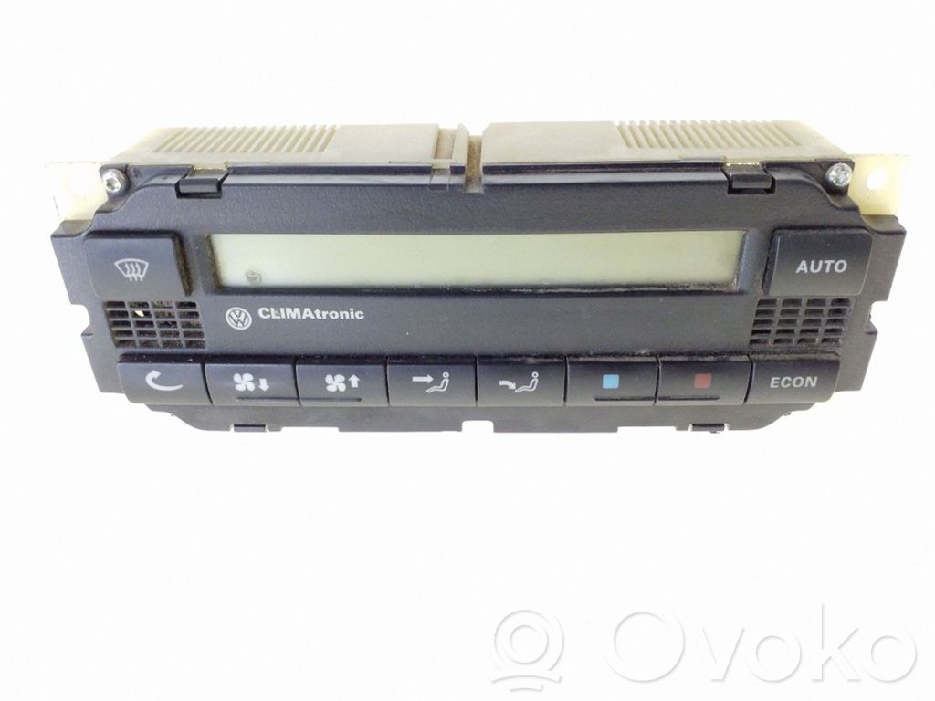 Volkswagen PASSAT B5 Panel klimatyzacji