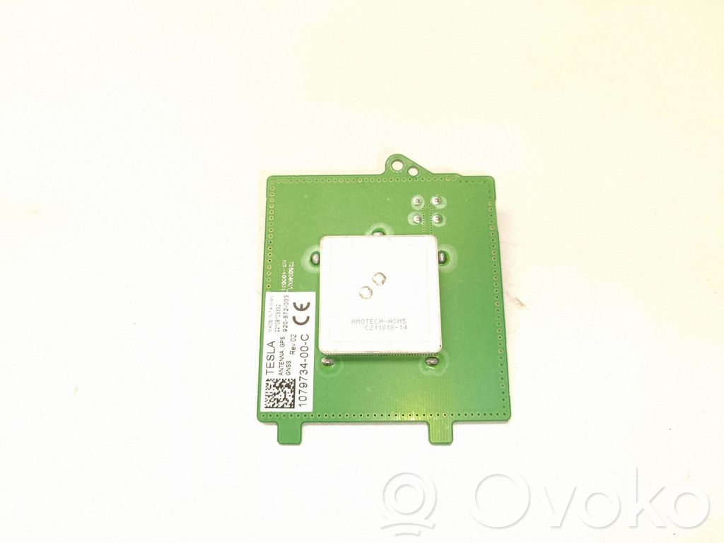 Tesla Model 3 GPS-pystyantenni 