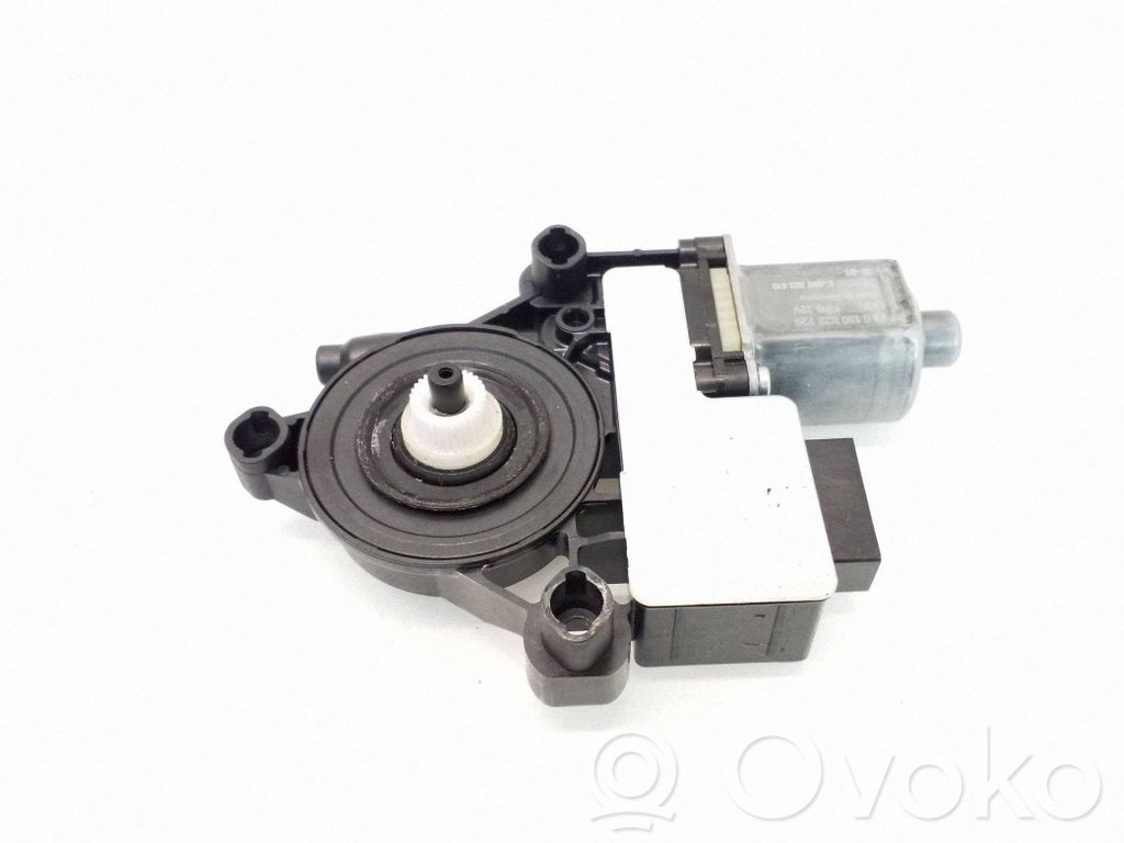 Skoda Octavia Mk3 (5E) Motorino alzacristalli della portiera posteriore 